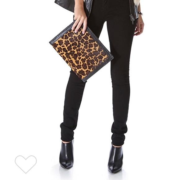 Cleobella | leopard clutch - Picture 2 of 8